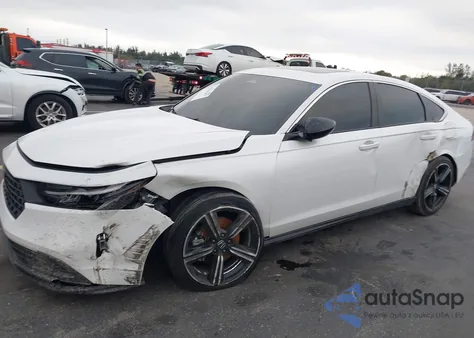 2024 Honda Accord Hybrid Sport z USA, uszkodzony, nr VIN 1HGCY2F56RA081826